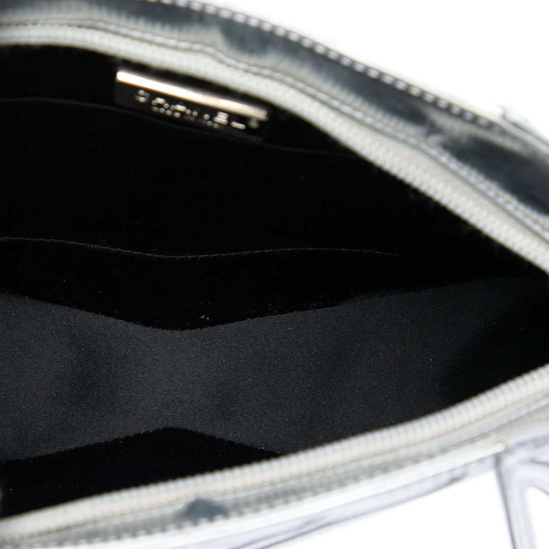 Chanel Métallisé Midnight Swim Wristlet Pochette Cuir d'agneau