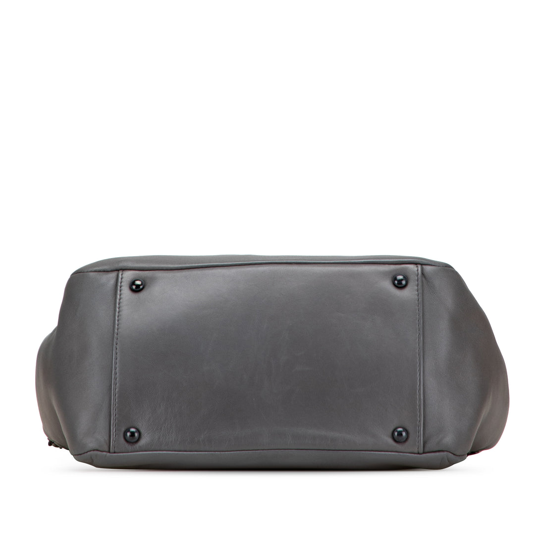 Chanel Cuir d’agneau clouté CC Accordion à rabat