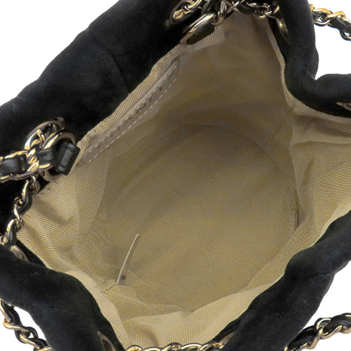 Chanel Matelassé Velours Cristal Perle Crush Bucket Sac