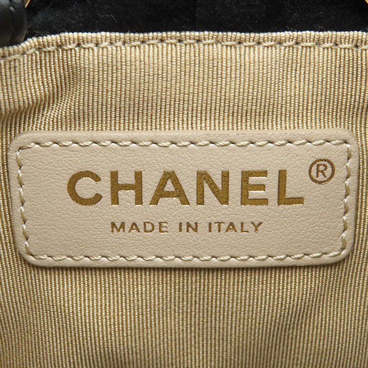 Chanel Matelassé Velours Cristal Perle Crush Bucket Sac