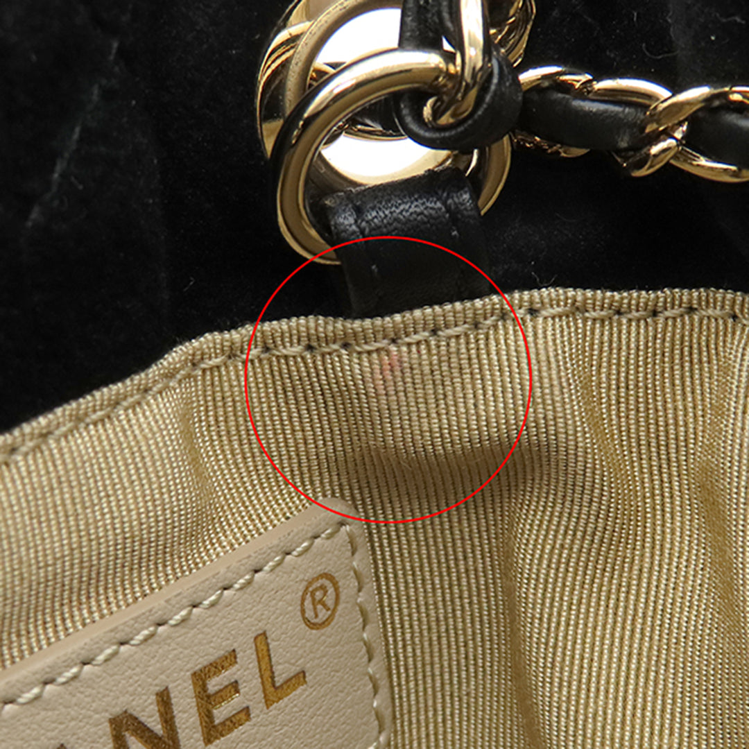 Chanel Matelassé Velours Cristal Perle Crush Bucket Sac