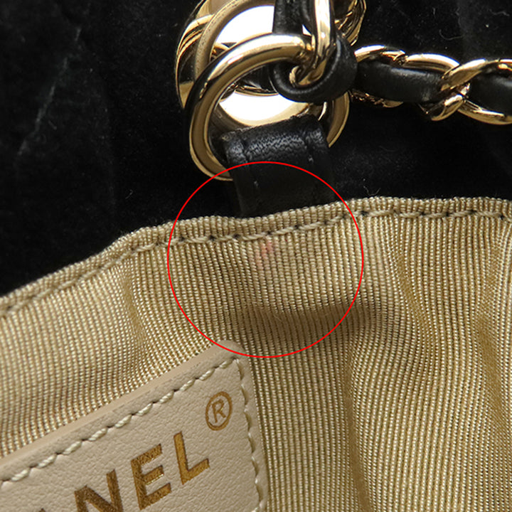Chanel Matelassé Velours Cristal Perle Crush Bucket Sac