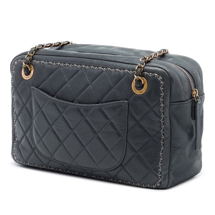 Chanel CC Matelassé Iridescent Cuir de veau Whipstitch Sac caméra