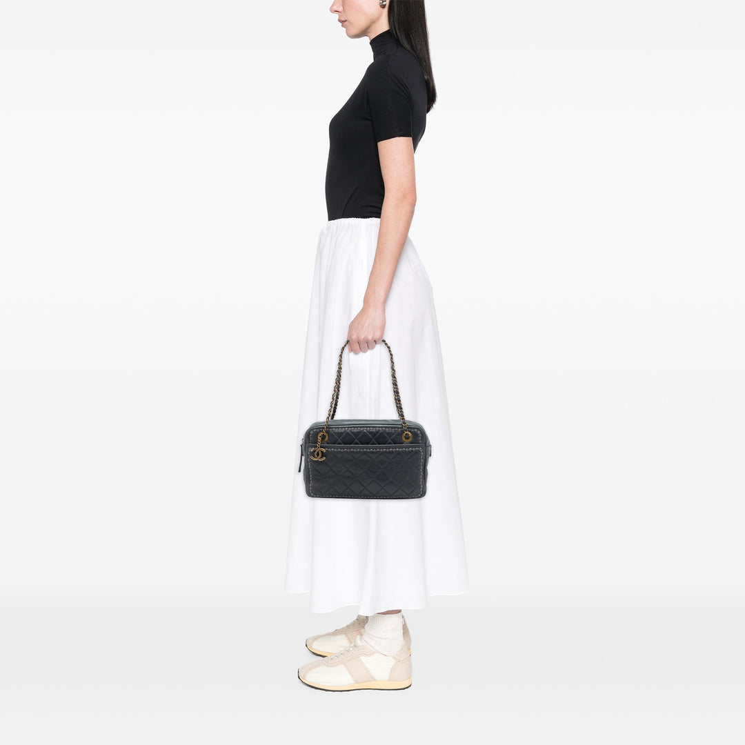 Chanel CC Matelassé Iridescent Cuir de veau Whipstitch Sac caméra
