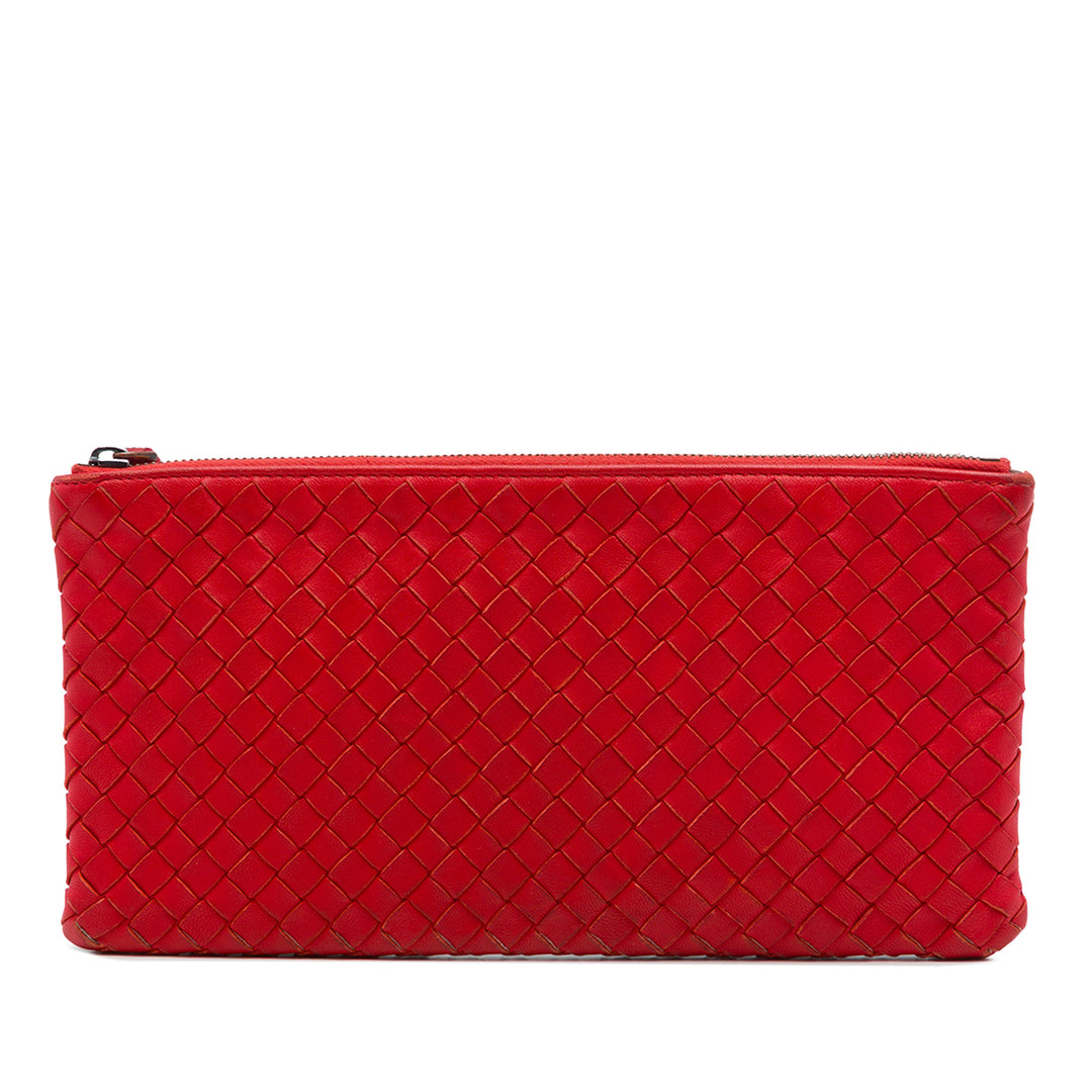Bottega Veneta Pochette Intrecciato Zippé nappa Rouge – vue principale – GABY PARIS