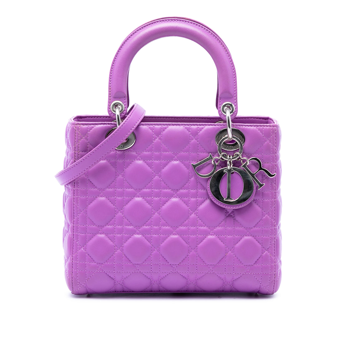 Dior Sac à main Lady Dior Cannage Moyen Cuir d'agneau Violet – vue principale – GABY PARIS