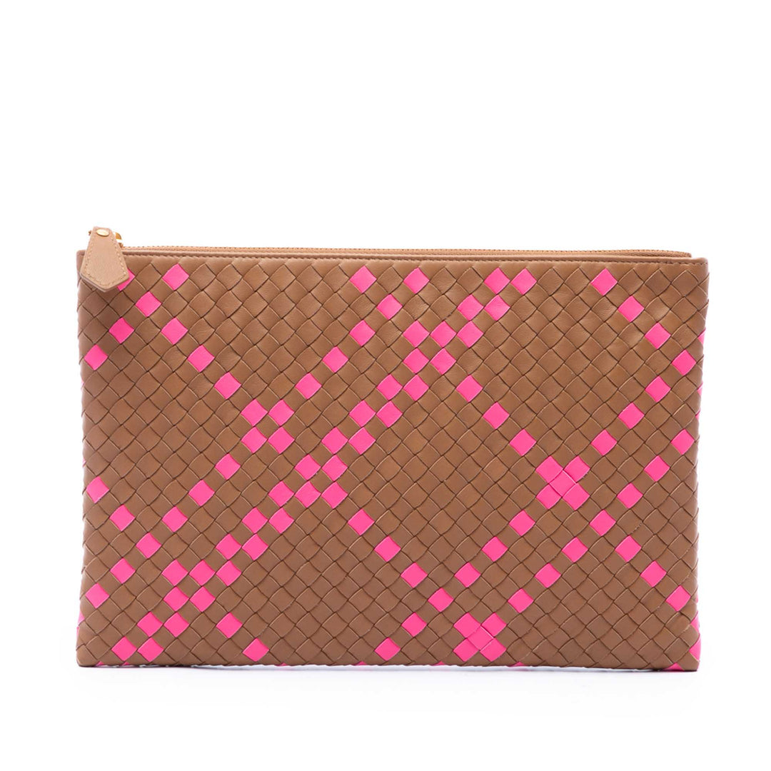 Bottega Veneta Bicolore Intrecciato Pochette nappa Marron – vue principale – GABY PARIS