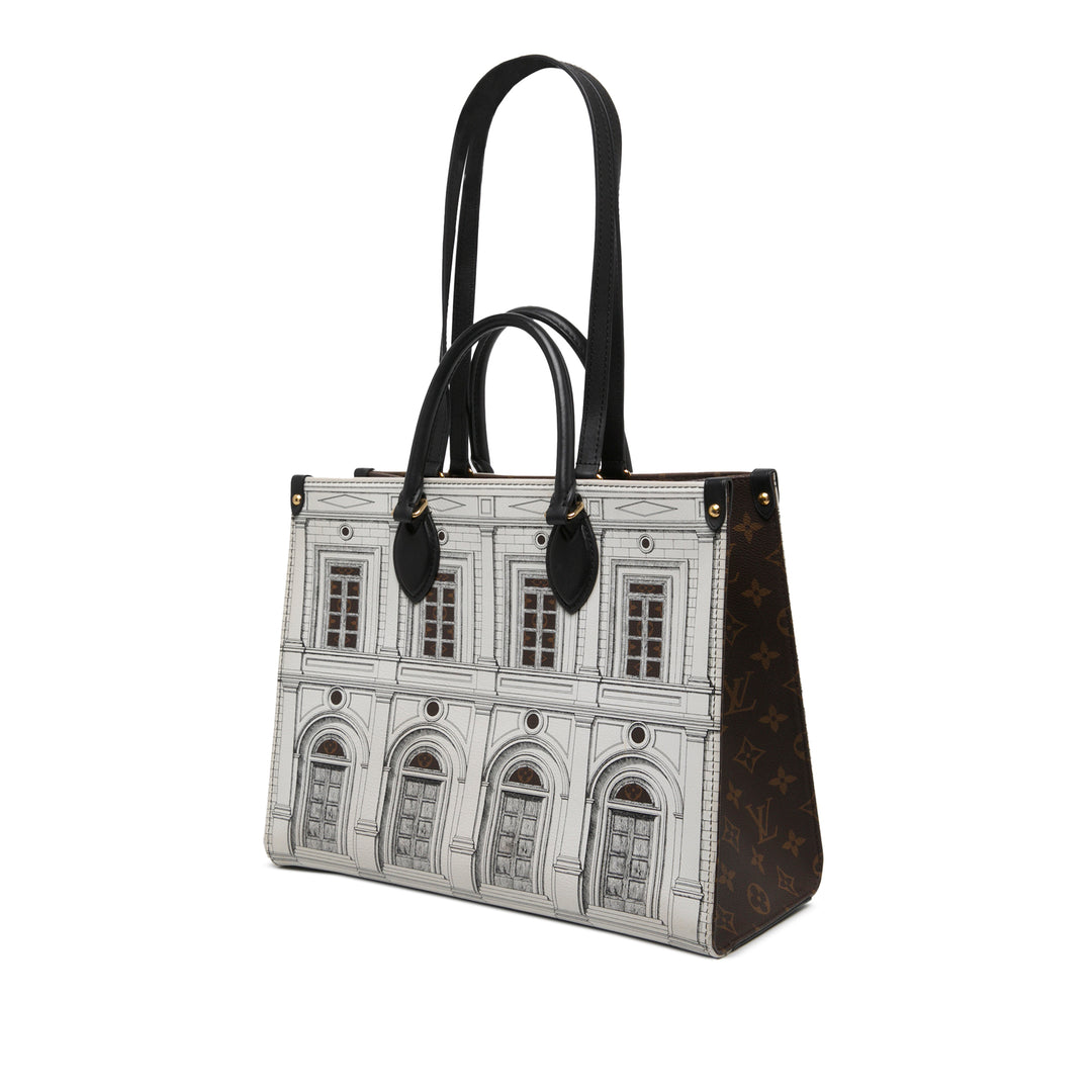 Louis Vuitton Sac à main Fornasetti Architettura OnTheGo MM Blanc – vue 2 – GABY PARIS