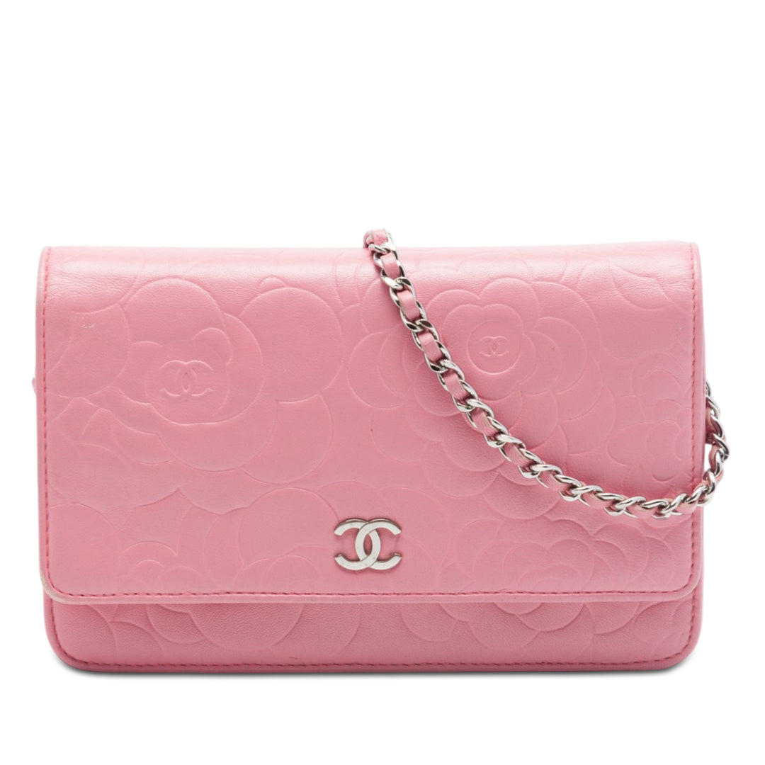 Chanel CC embossé Camellia Wallet on Chain Cuir d'agneau