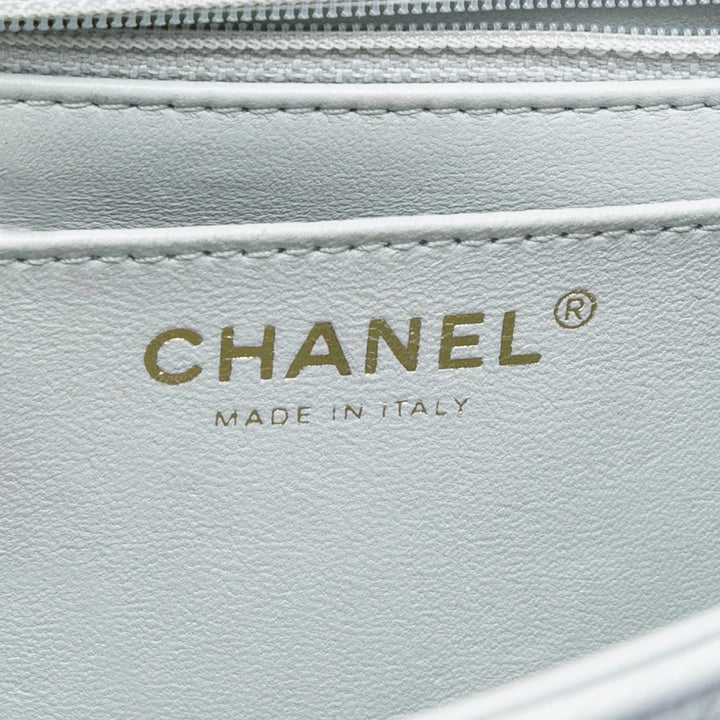 Chanel Mini Square Cuir de veau grainé Chain à rabat