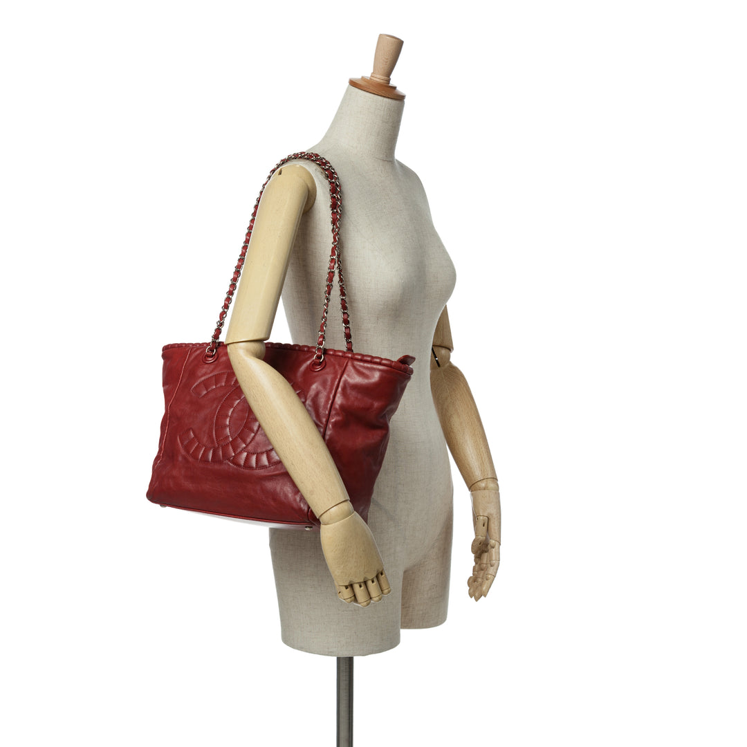 Calfskin On The Bund Tote Red - Gaby Paris