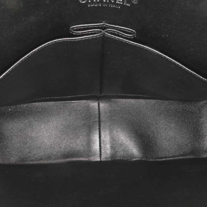 Jumbo Classic Patent Double Flap Black - Gaby Paris