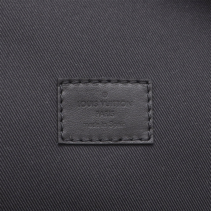 Shadow Racer Sling Sac Monogram Noir