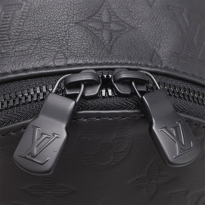 Shadow Racer Sling Sac Monogram Noir