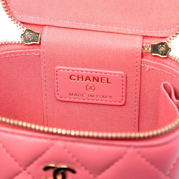 Chanel Matelassé Vanity avec chaîne Mini Cuir d'agneau