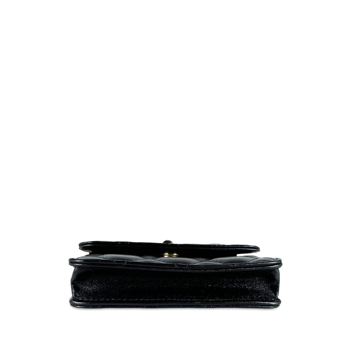 Chanel Matelassé Resin Perle Chaîne à rabat Mini Cuir d'agneau Noir – vue 3 – GABY PARIS