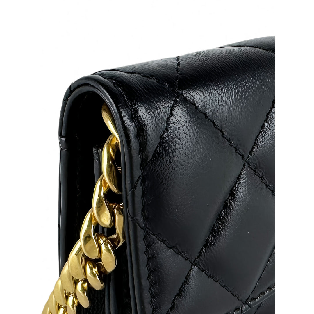 Chanel Matelassé Resin Perle Chaîne à rabat Mini Cuir d'agneau Noir – vue 8 – GABY PARIS