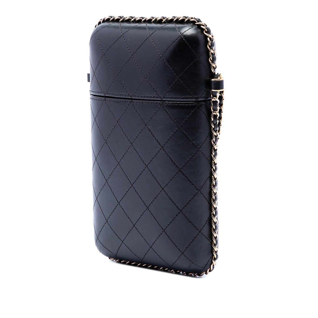 Chanel CC Matelassé Cuir d’agneau Sac rond à chaîne Phone Holder