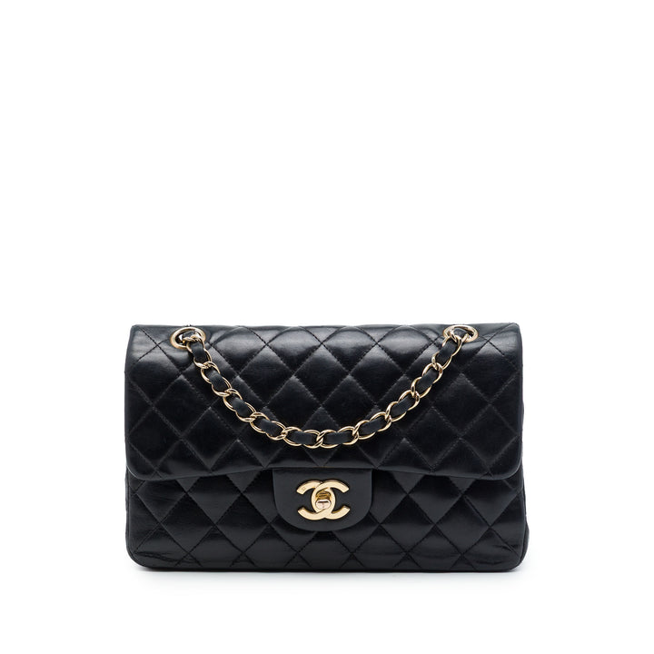 Chanel Classic Double rabat Moyen Cuir d'agneau Noir – vue principale – GABY PARIS