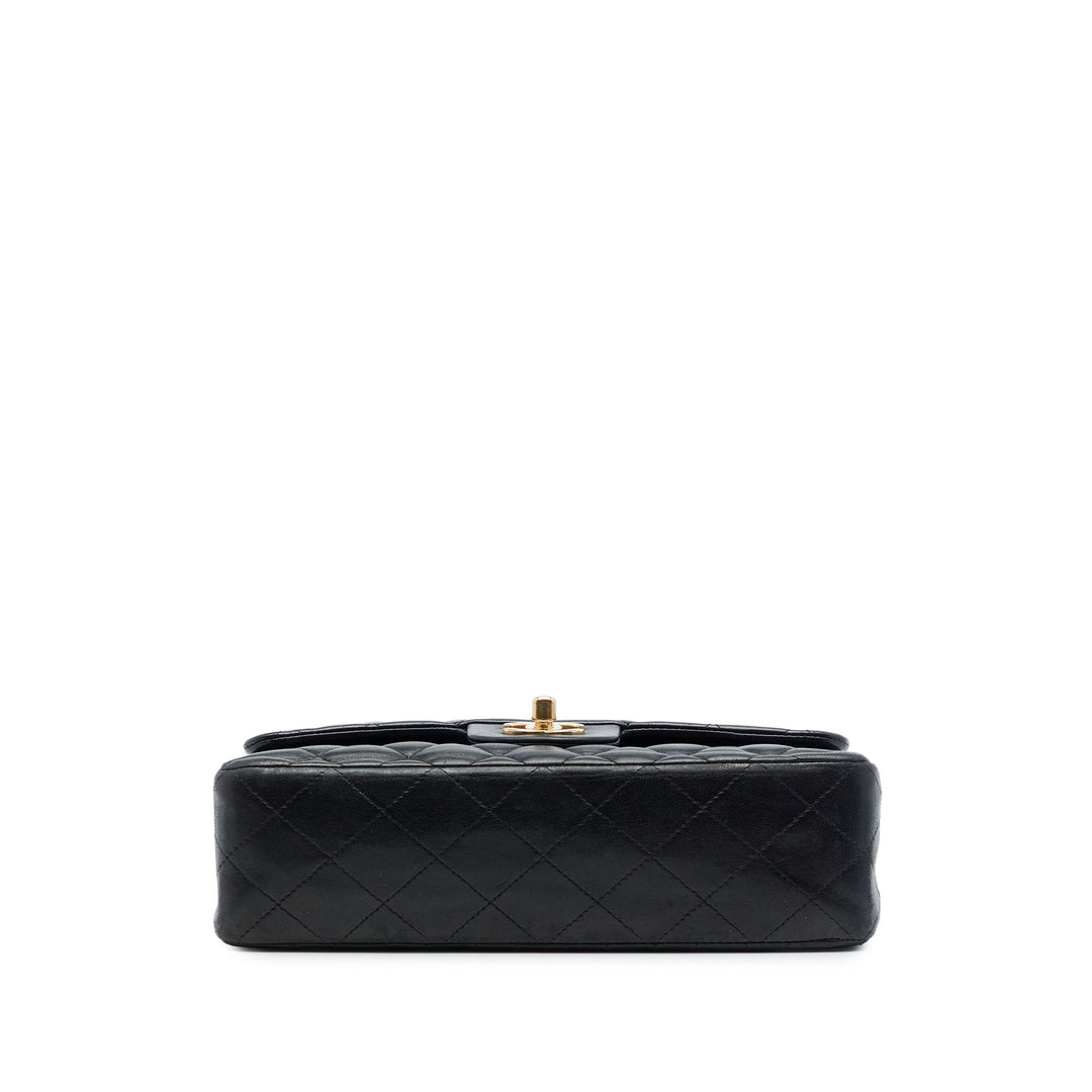 Chanel Classic Double rabat Moyen Cuir d'agneau Noir – vue 3 – GABY PARIS