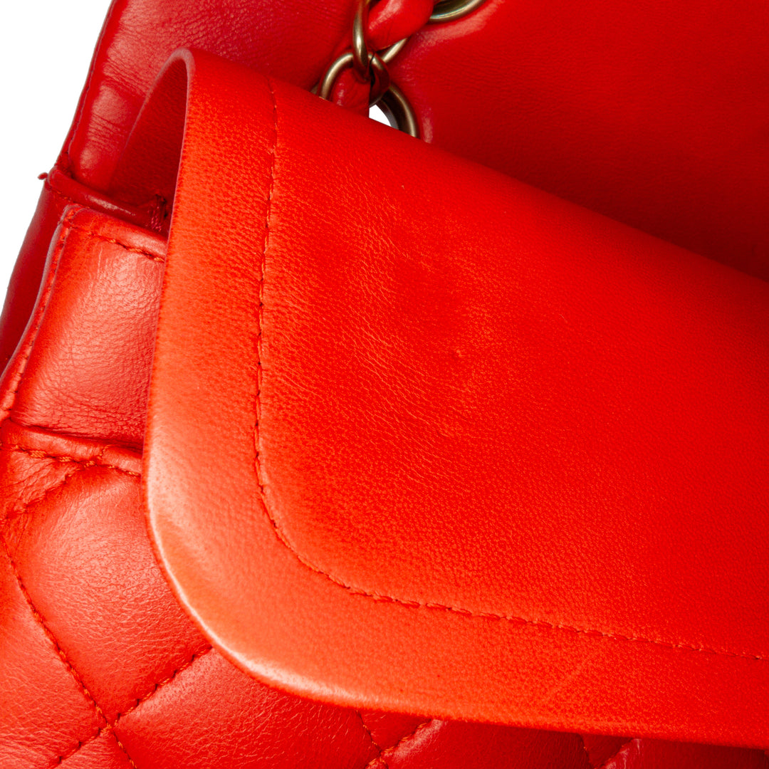 Chanel Medium Classic Cuir d’agneau Double rabat Rouge
