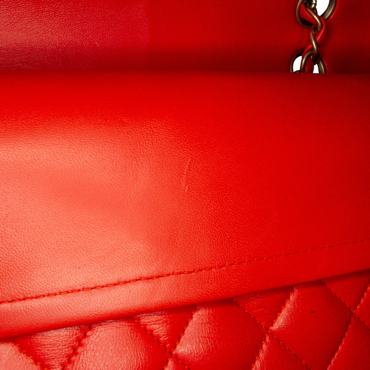 Chanel Medium Classic Cuir d’agneau Double rabat Rouge