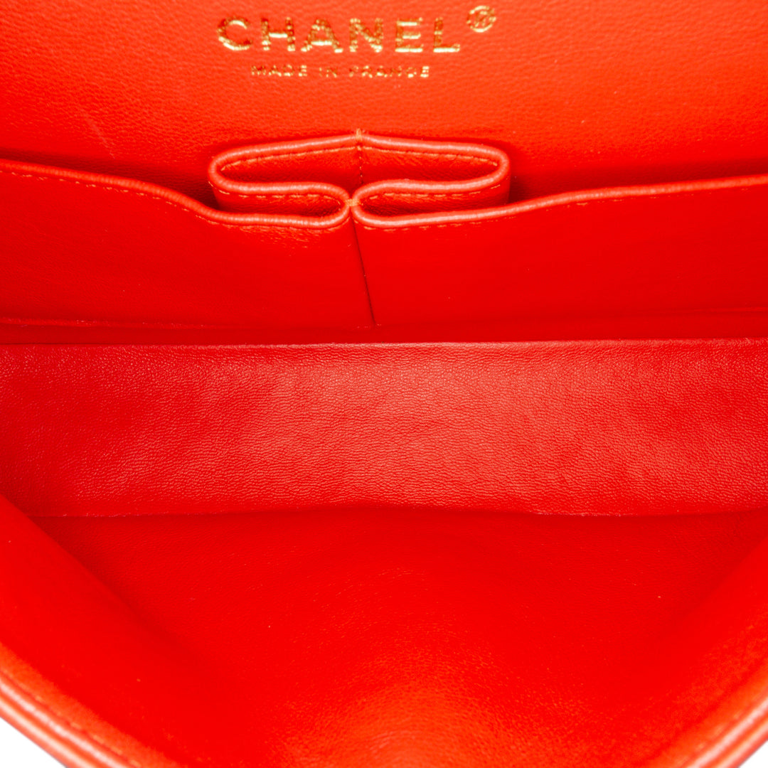 Chanel Medium Classic Cuir d’agneau Double rabat Rouge