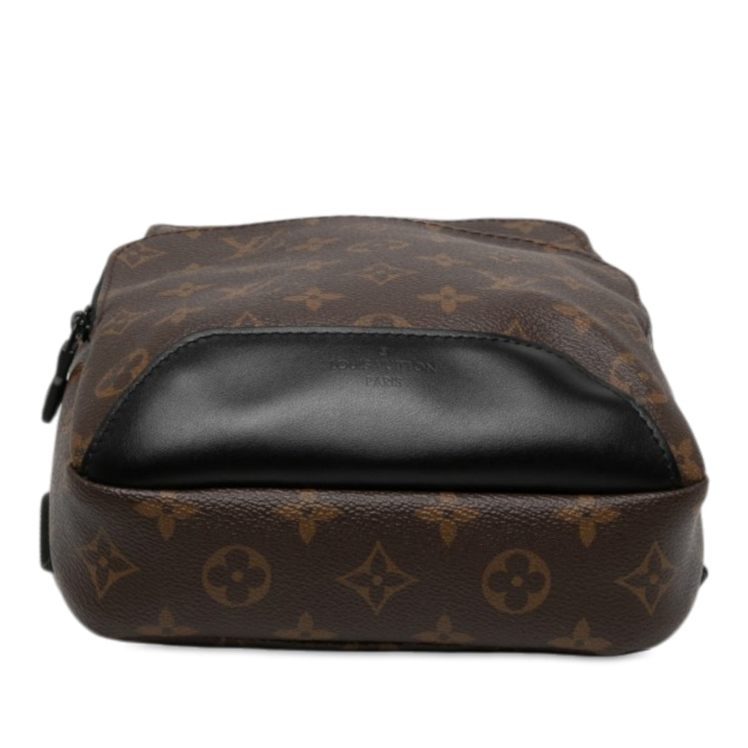 Louis Vuitton Macassar Avenue Sling Sac Monogram Marron – vue 3 – GABY PARIS