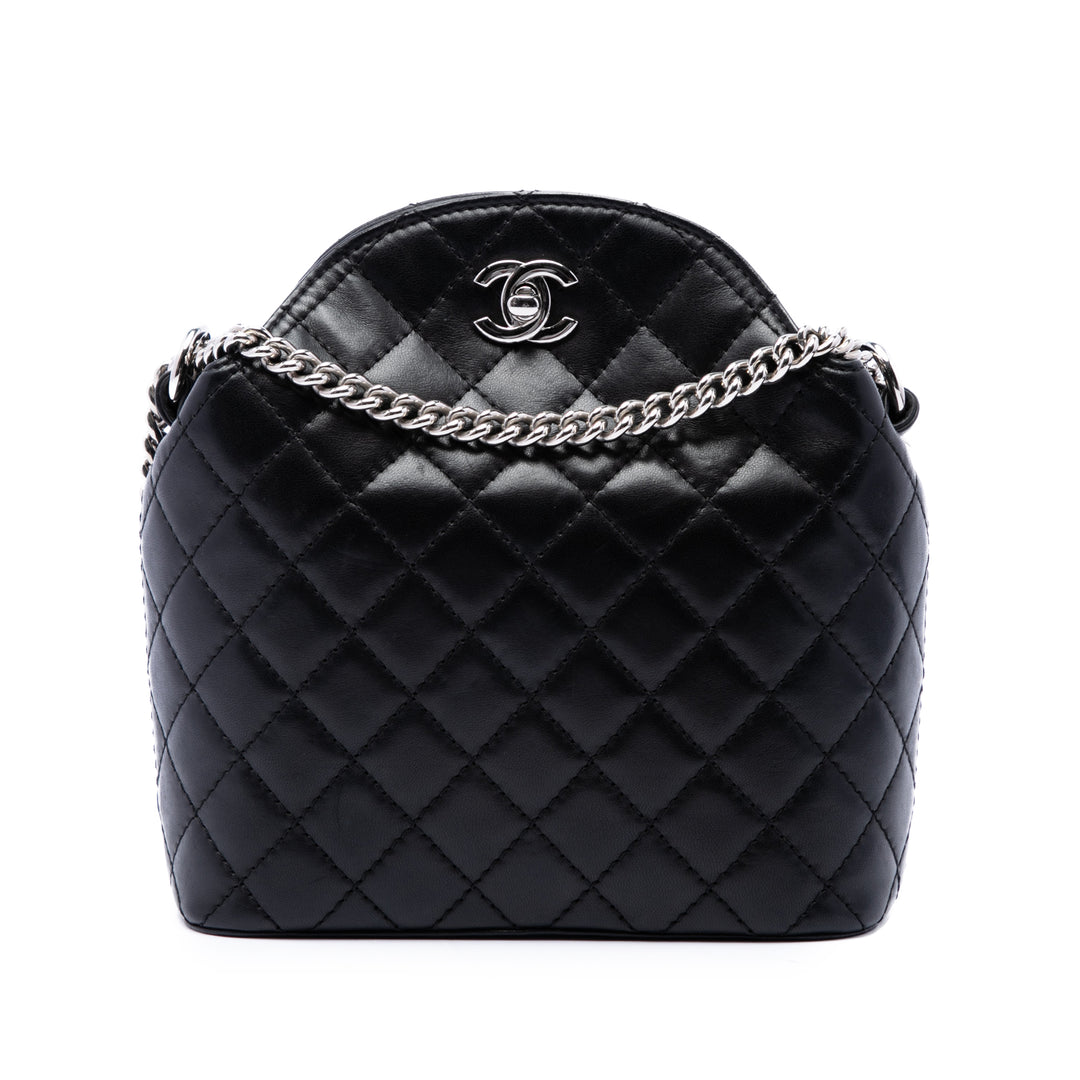 Chanel CC Matelassé Chaîne Sac Cuir d'agneau Noir – vue principale – GABY PARIS