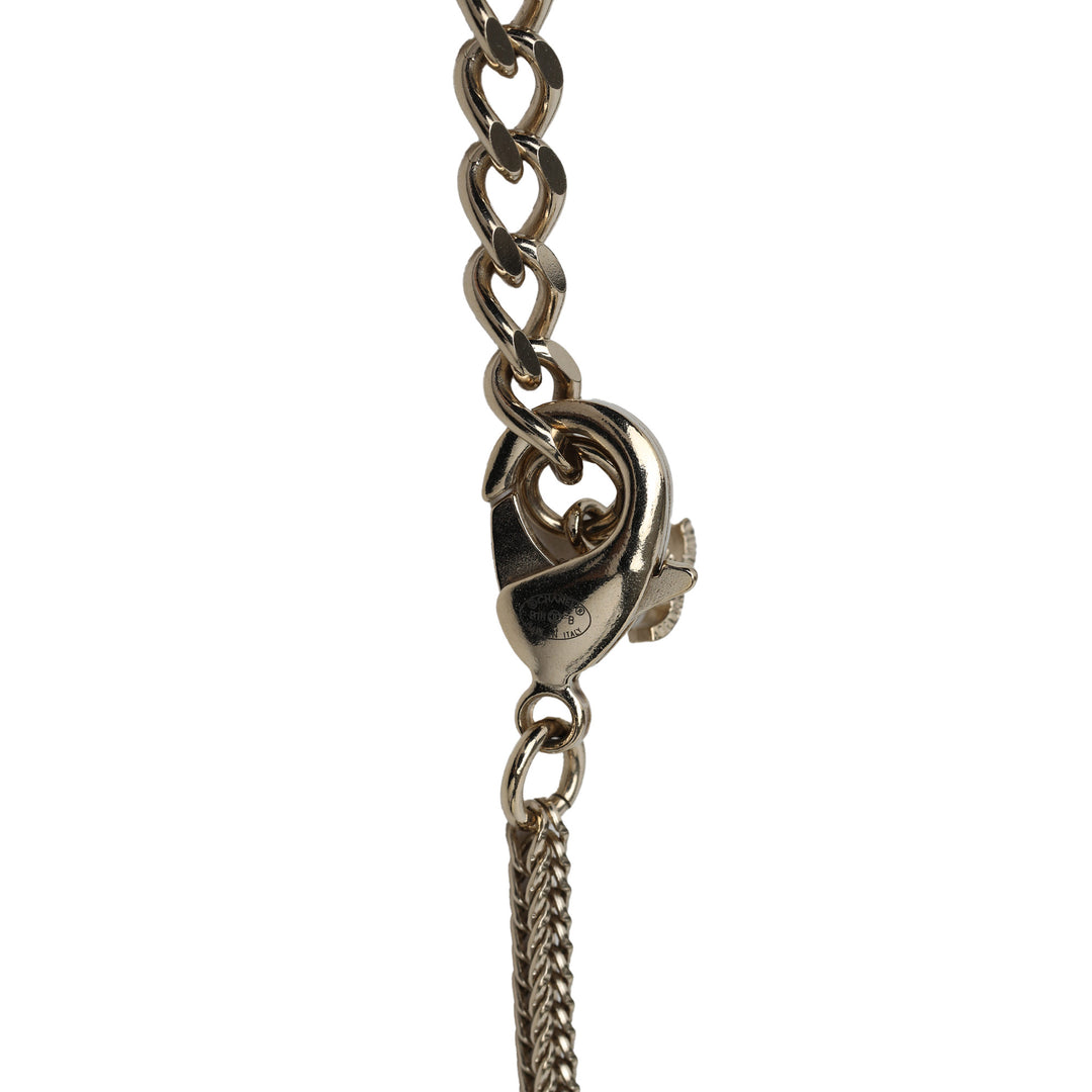 Chanel CC plaqué Resin Strass Perles fantaisie Camellia Rond Pendant Collier Métal