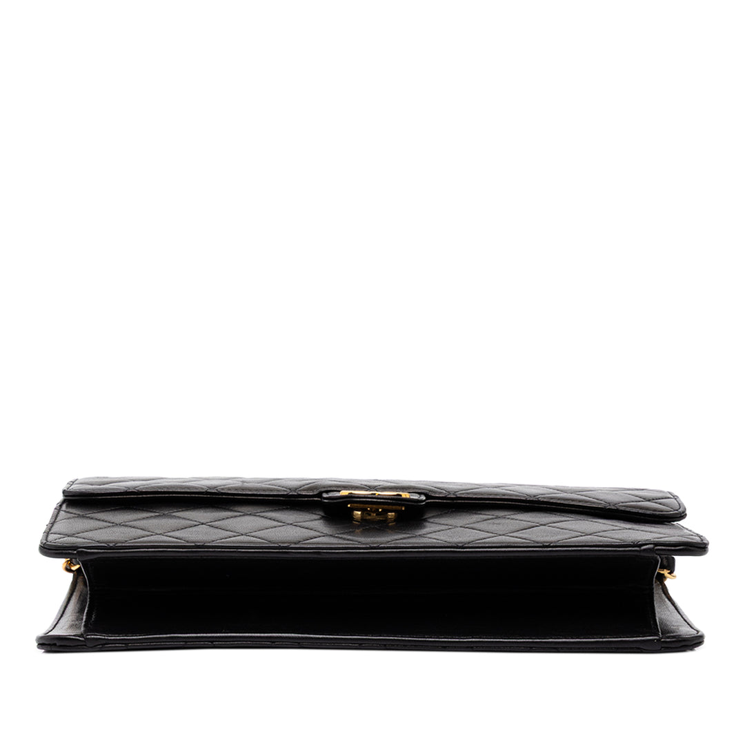 Chanel Sac porté épaule CC Matelassé Rabat simple Moyen Cuir d'agneau Noir – vue 3 – GABY PARIS