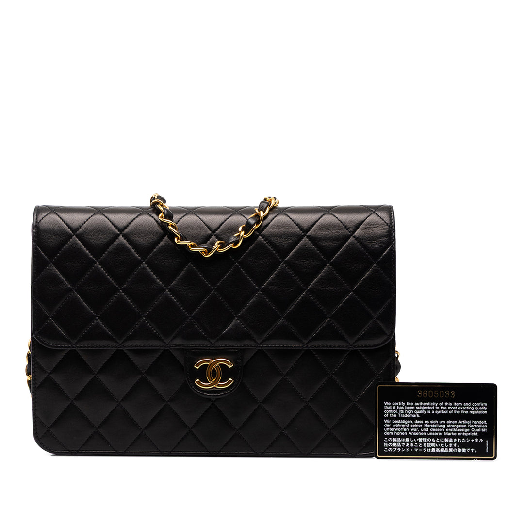 Chanel Sac porté épaule CC Matelassé Rabat simple Moyen Cuir d'agneau Noir – vue 7 – GABY PARIS