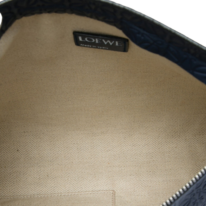 LOEWE embossé Anagram Repeat T Pochette Cuir