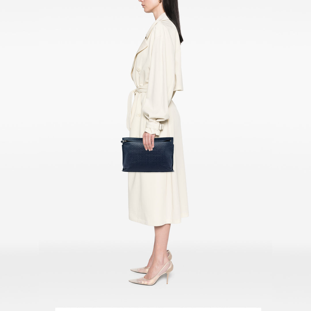 LOEWE embossé Anagram Repeat T Pochette Cuir