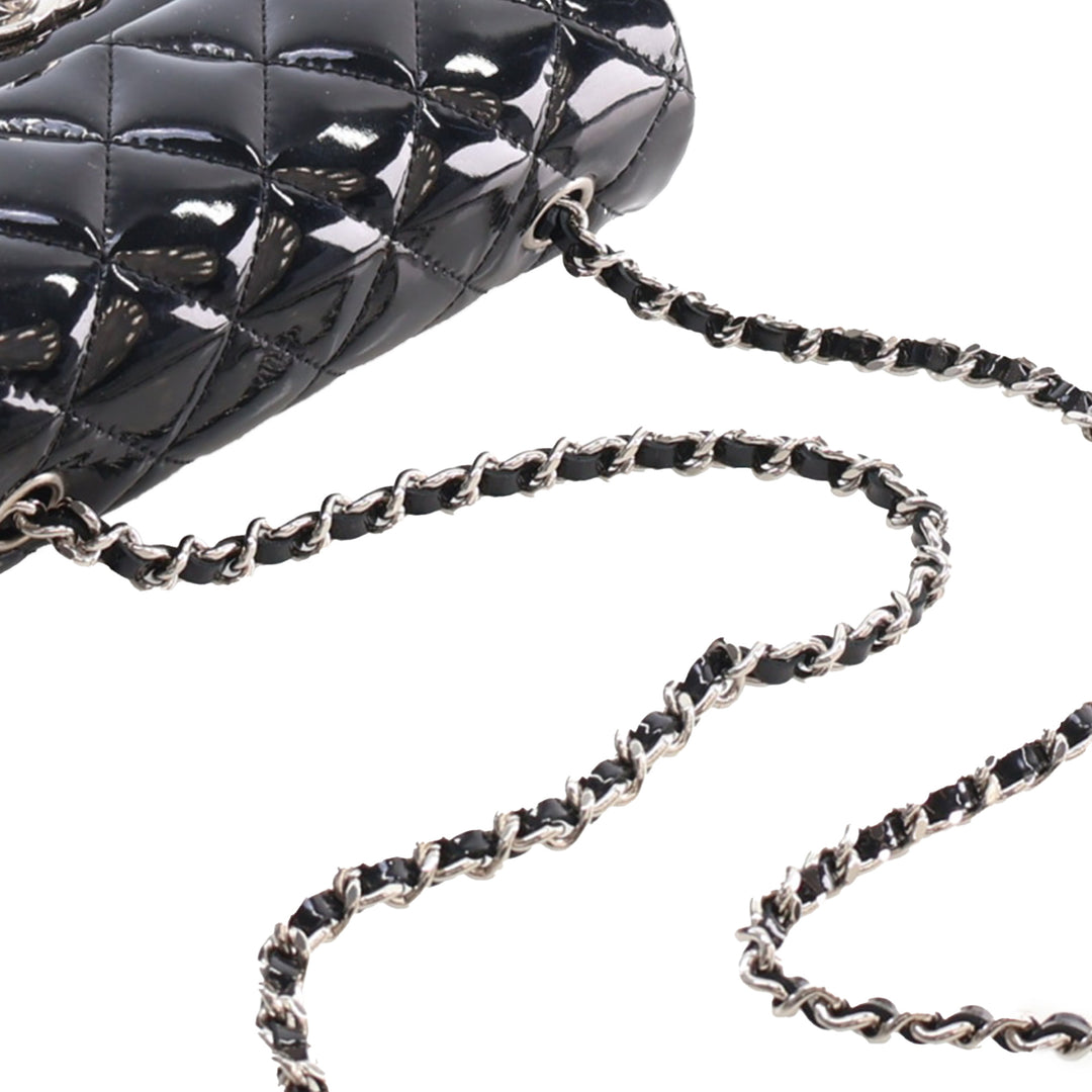 Chanel Extra Mini Rectangular Classic Cuir verni Simple rabat