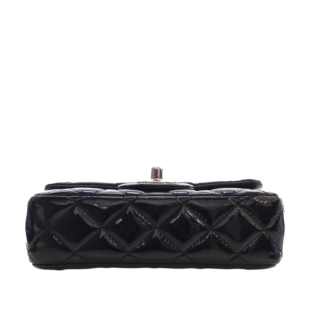 Chanel Extra Mini Rectangular Classic Cuir verni Simple rabat