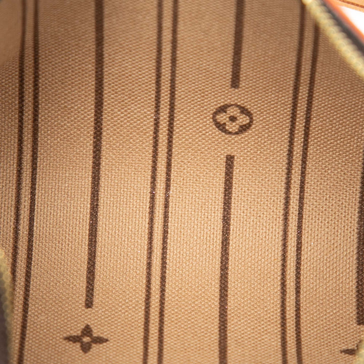 Louis Vuitton Delightful Pochette Mini Monogram Marron – vue 4 – GABY PARIS