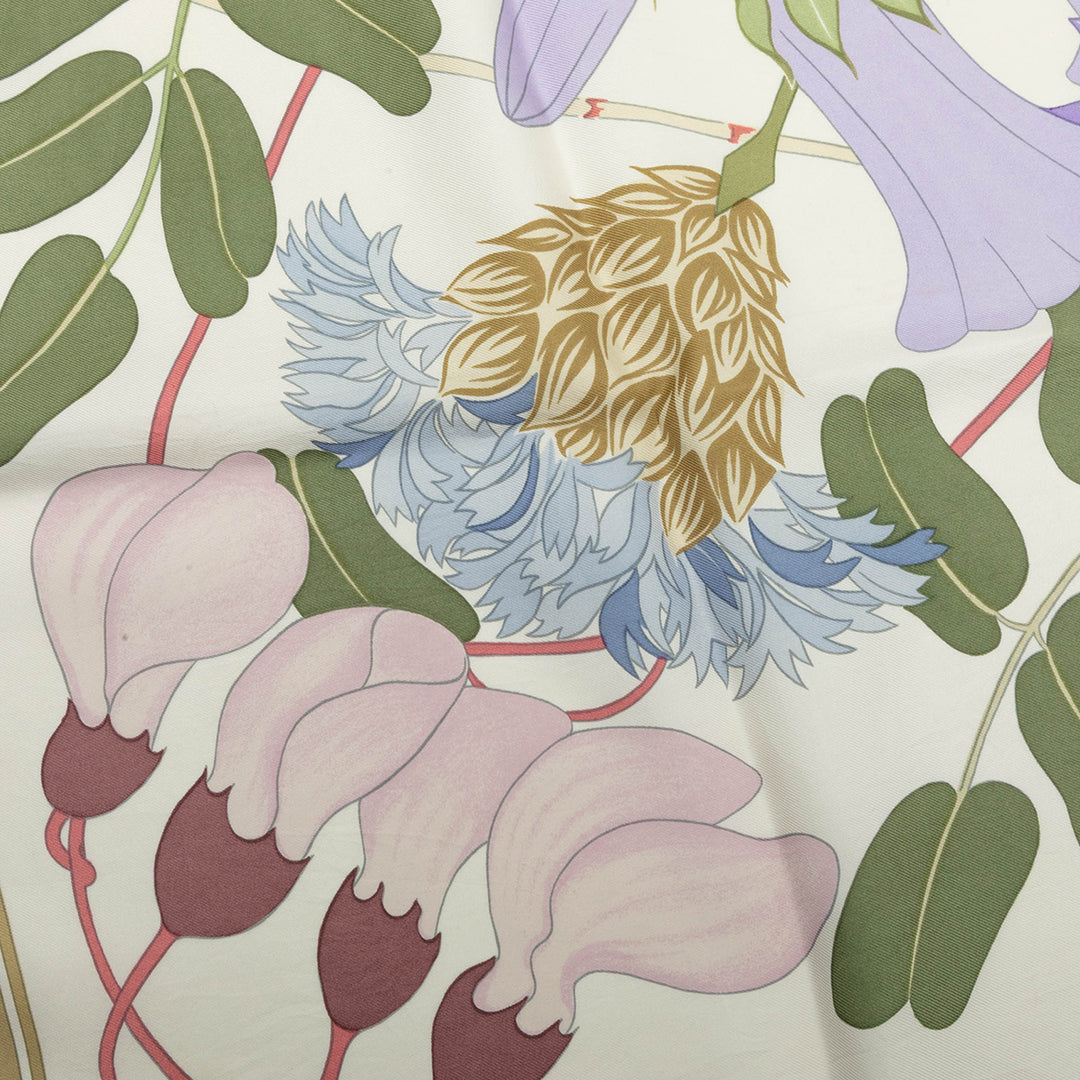 Hermès Flora Graeca Foulard 90 Blanc – vue 5 – GABY PARIS