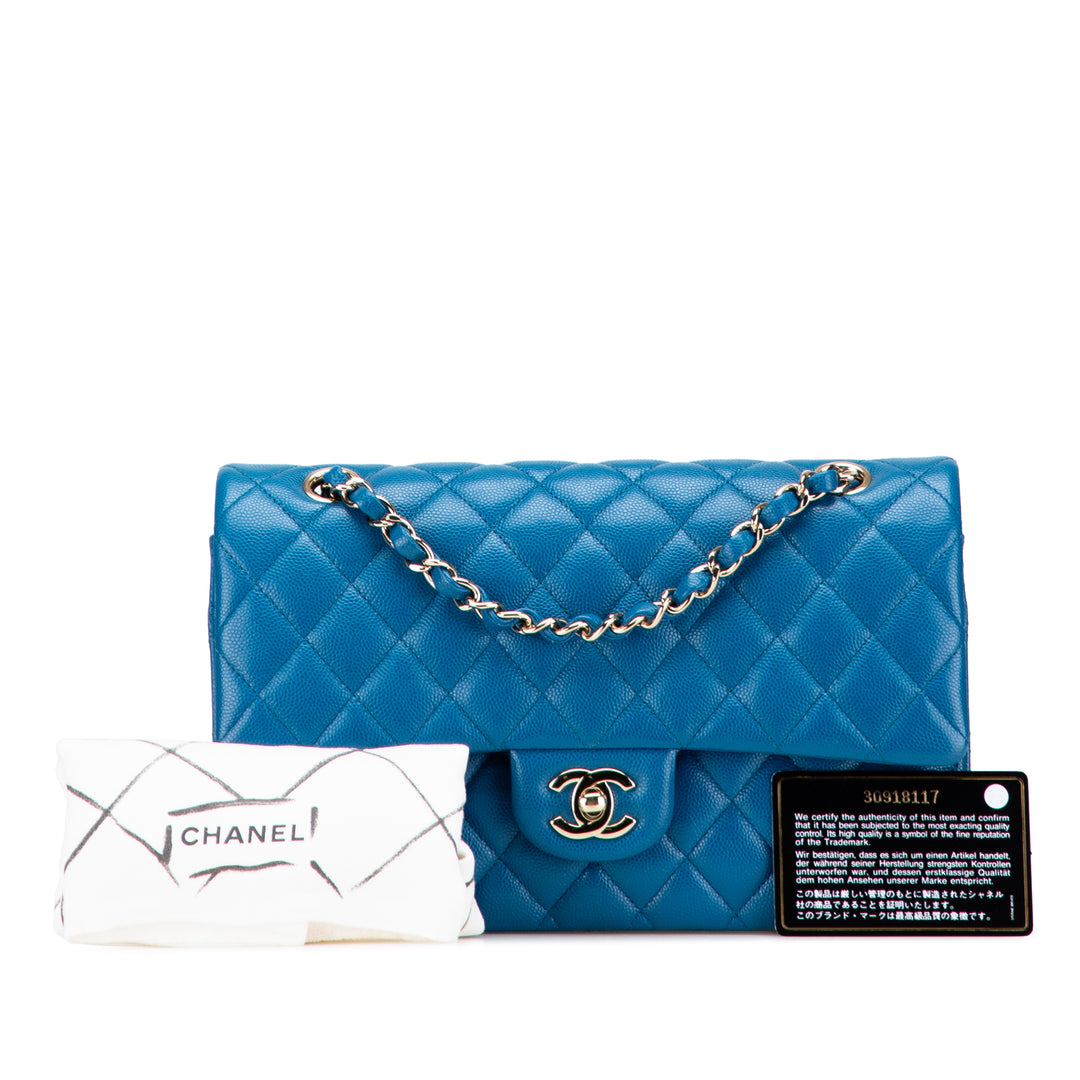 Chanel Medium Classic Caviar Double rabat Bleu – GABY PARIS Authentique