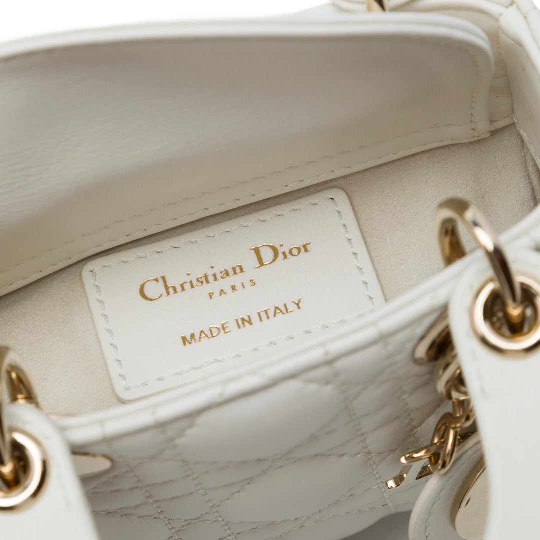 Dior Lady Dior Cannage Micro Cuir d'agneau Blanc – vue 5 – GABY PARIS