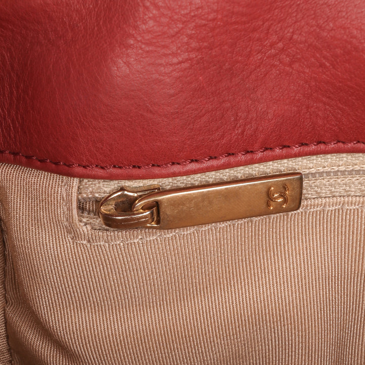 Quilted Calfskin Ultimate Stitch Retro Chain Flap Red - Gaby Paris