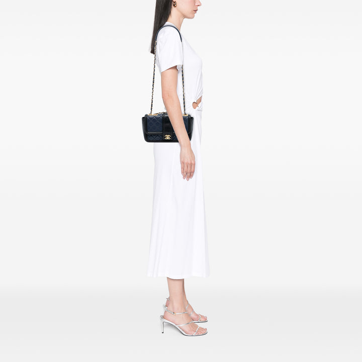 Chanel Medium Bicolor Matelassé Cuir d’agneau Elegant CC à rabat