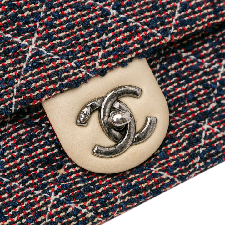 Chanel CC Quilted Tweed Simple rabat Bleu – GABY PARIS Authentique