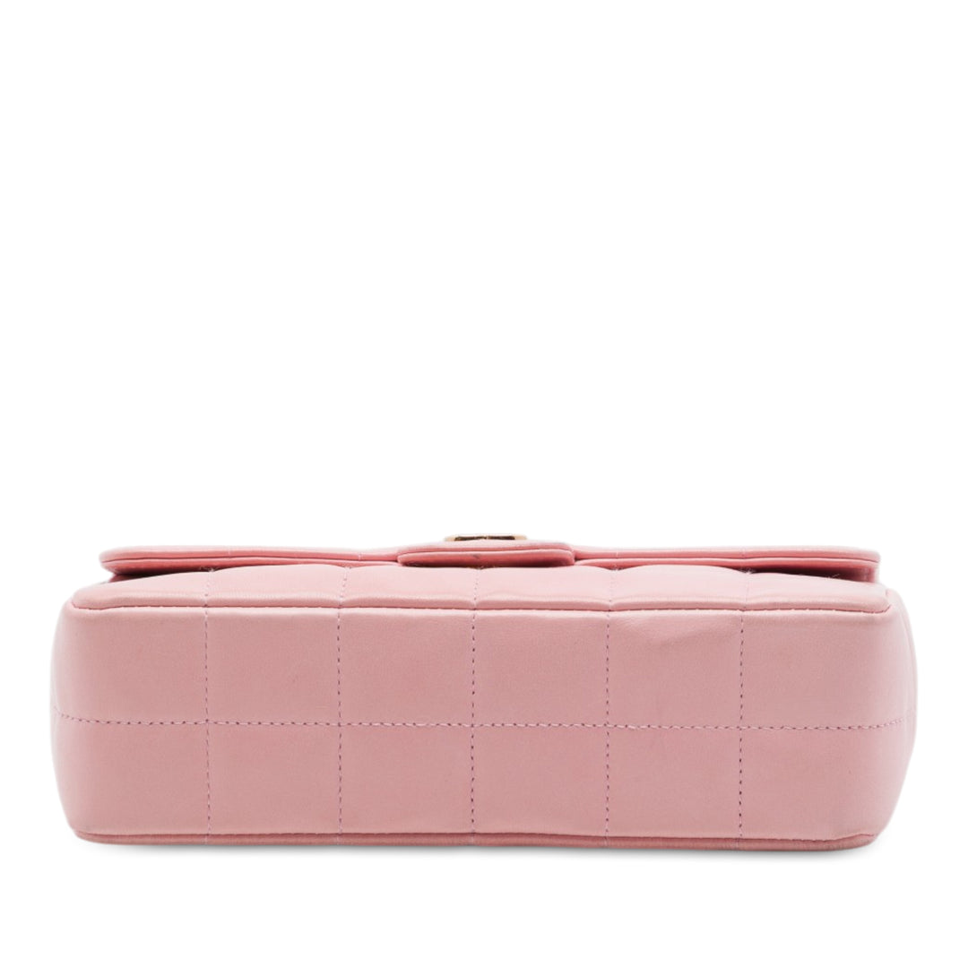 Chanel Mini CC Chocolate Bar Cuir d'agneau Camellia à rabat