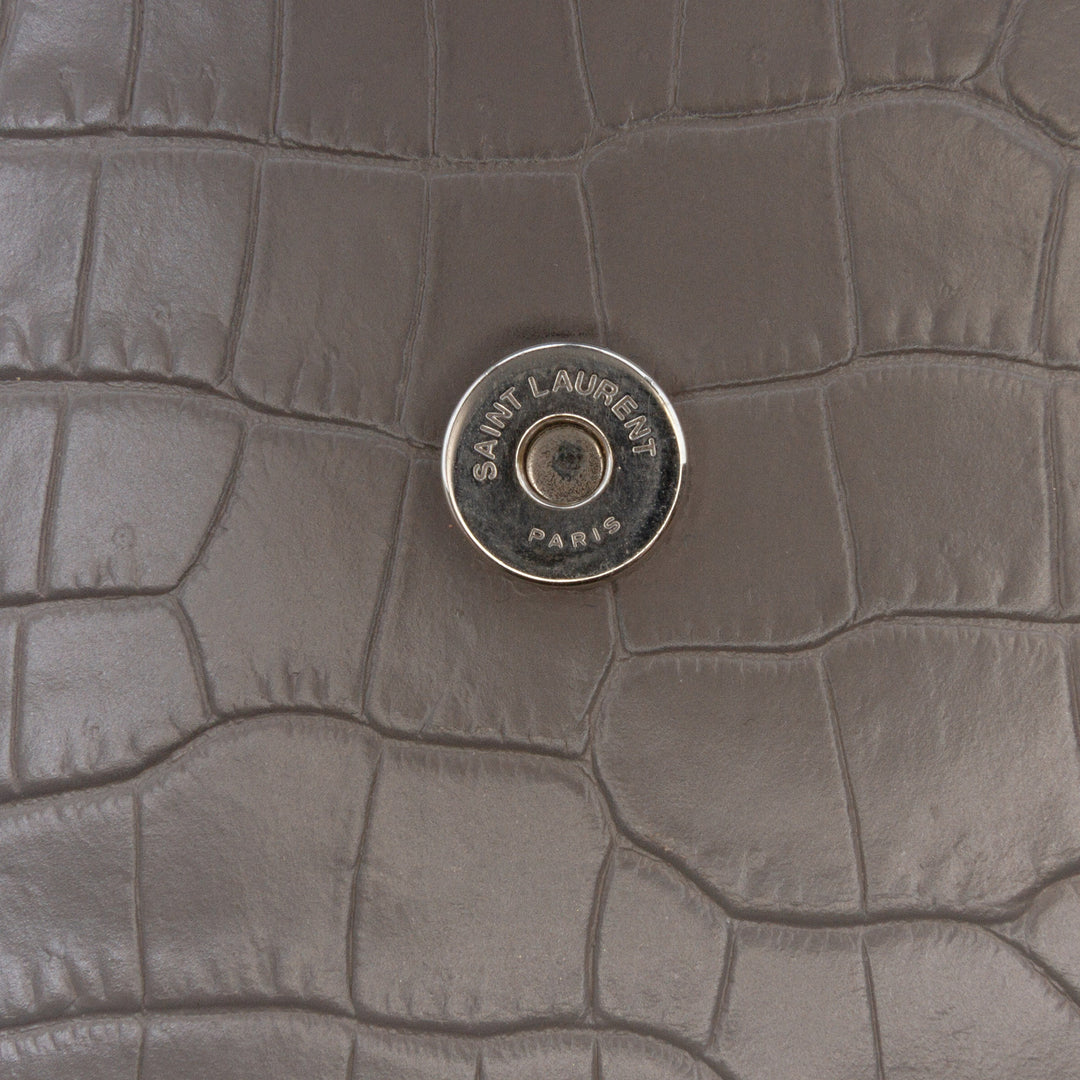 Saint Laurent Croc Embossed Leather Monogram Sunset Chain Portefeuille Gris – GABY PARIS Authentique