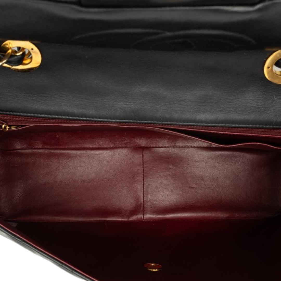 Chanel Classic Rabat simple Maxi Cuir d'agneau Noir
