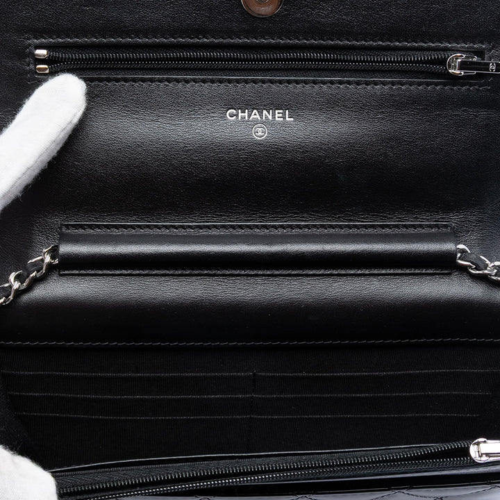 Chanel CC Bicolor Matelassé Cuir verni Wallet on Chain