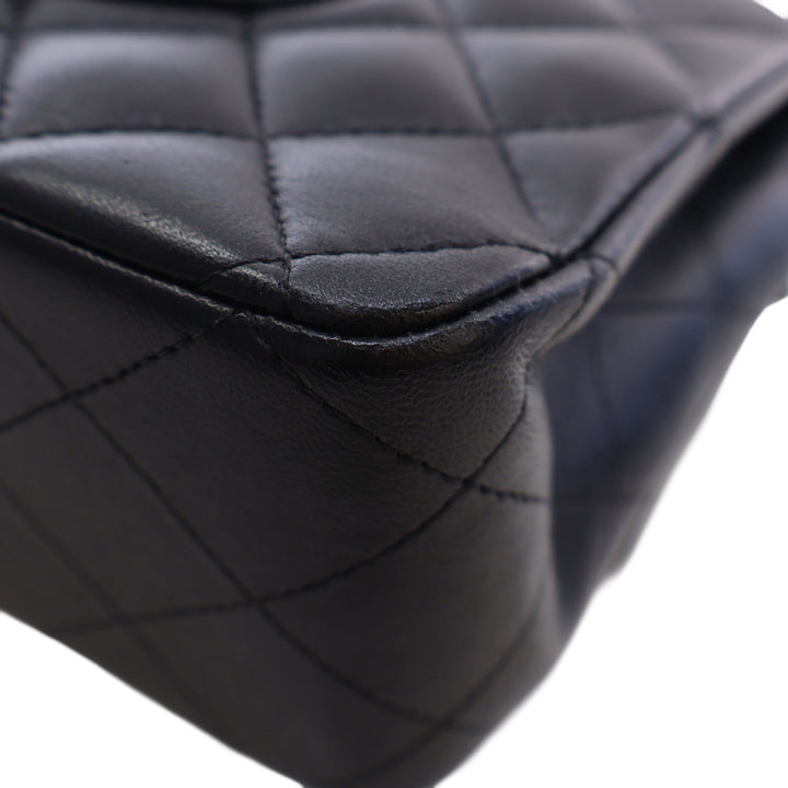 Chanel Medium Classic Cuir d’agneau Double rabat