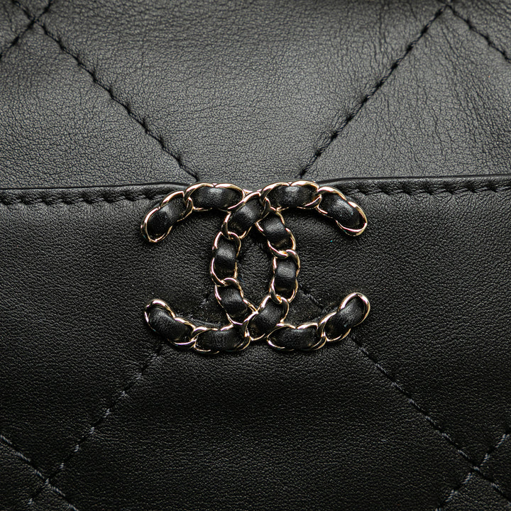 Chanel Matelassé Cuir de veau Chain Flat Sac bandoulière