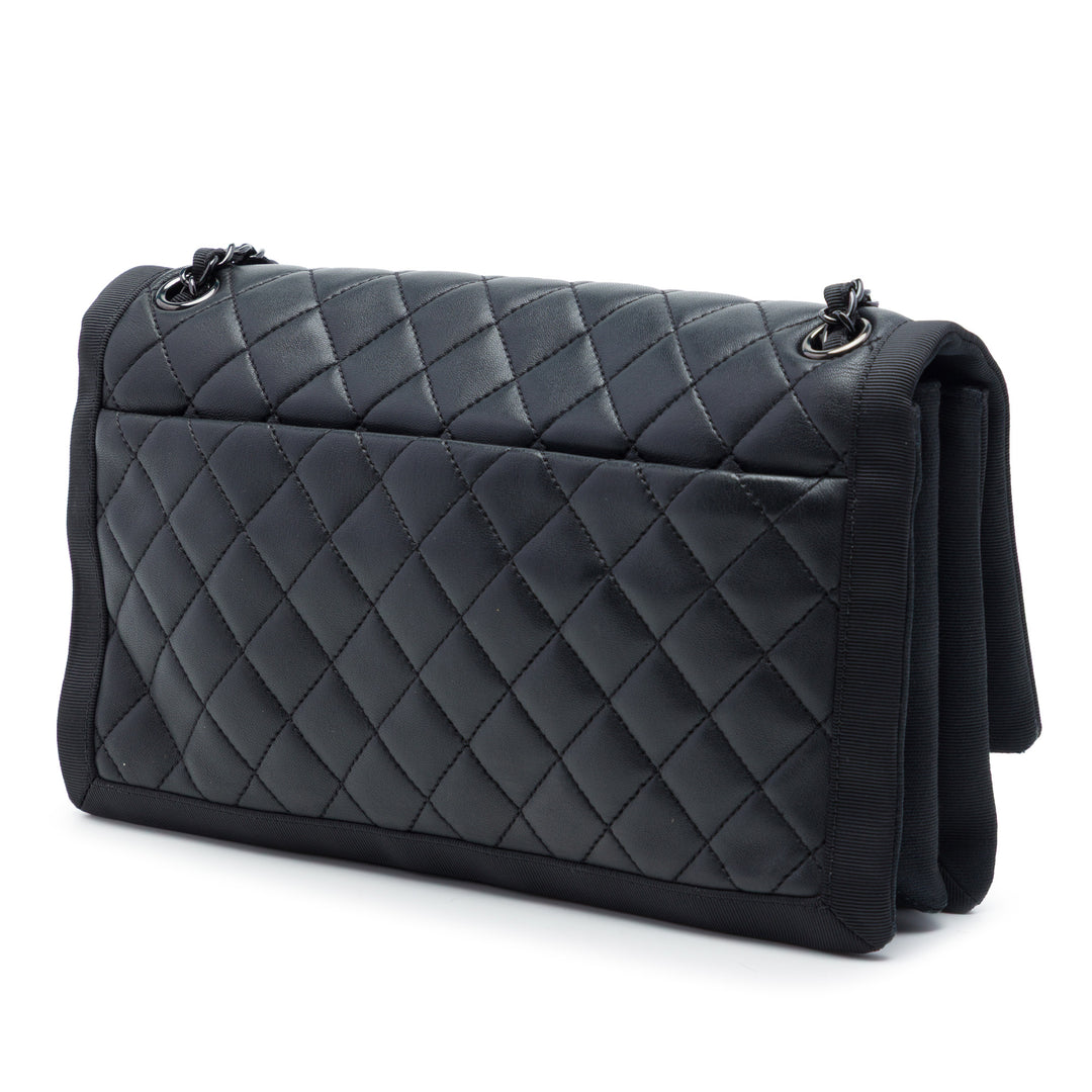 Chanel CC Matelassé Cuir d’agneau et Grosgrain So à rabat